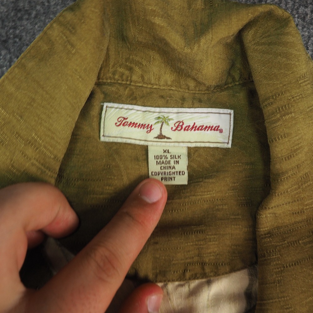Tommy Bahama Shirt Mens XL Silk Olive Green Palm Tree Aloha Tropical Camp Shirt - Picture 7 of 8